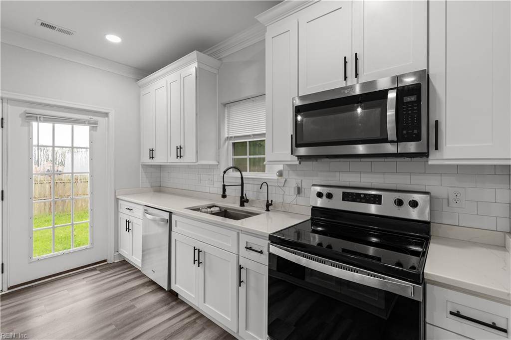 Hampton, VA 23663,9 Semple Street ST
