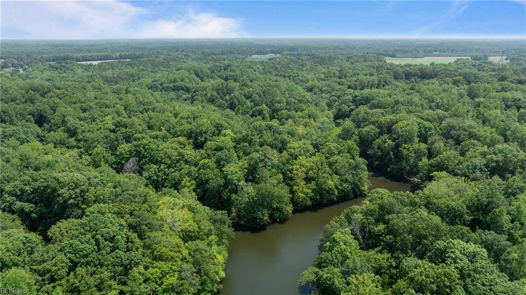 Smithfield, VA 23430,19 AC Hilltop LN