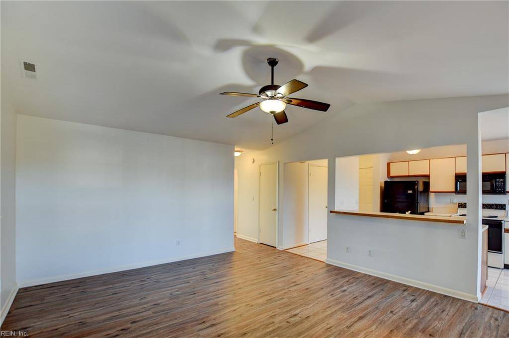 Virginia Beach, VA 23451,1876 Chantilly CT
