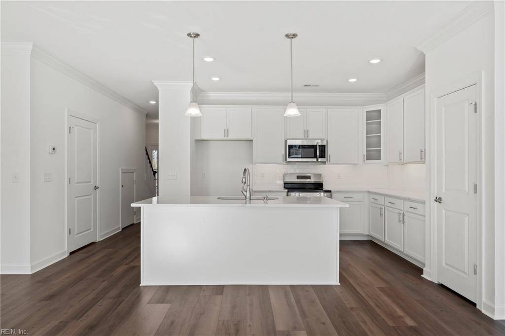 Chesapeake, VA 23321,4917 Apricot WAY