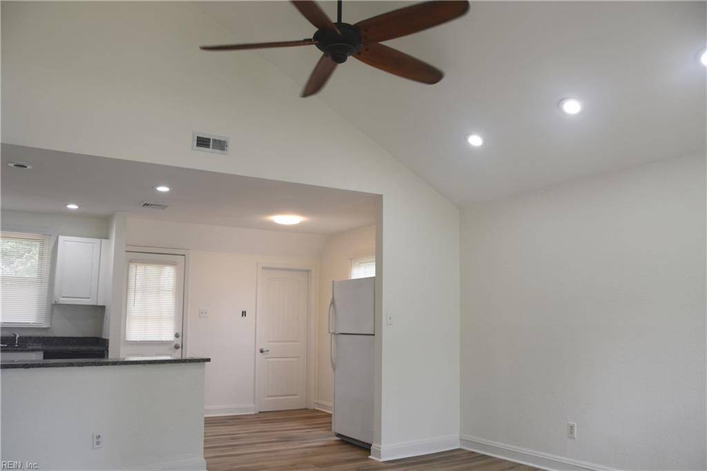 Norfolk, VA 23518,1910 N Lakeland DR