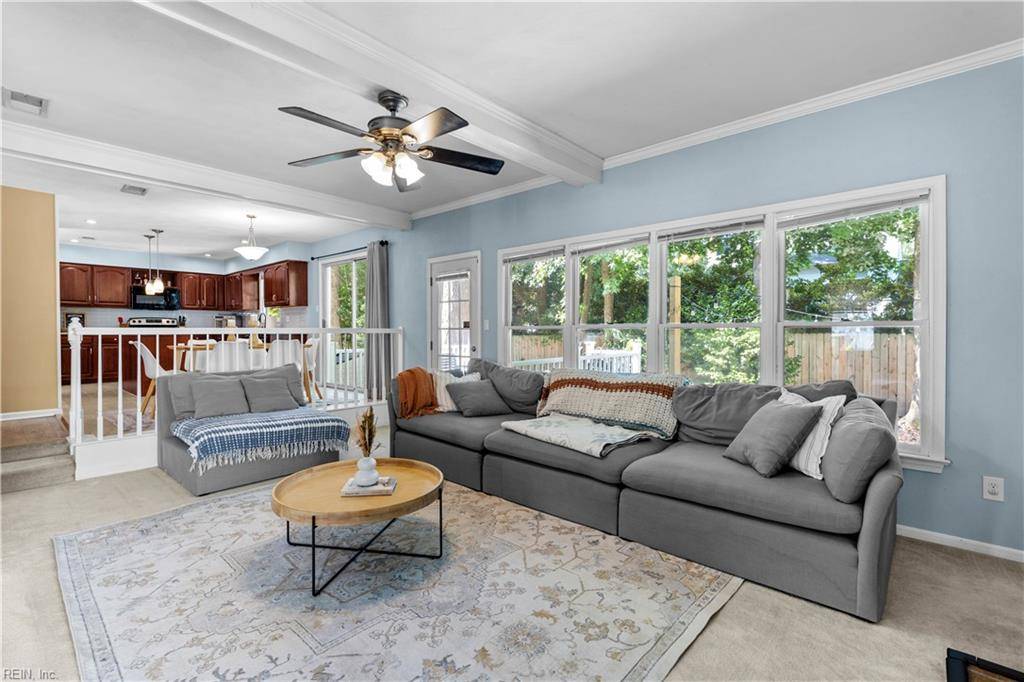 Chesapeake, VA 23320,842 Hardwood DR