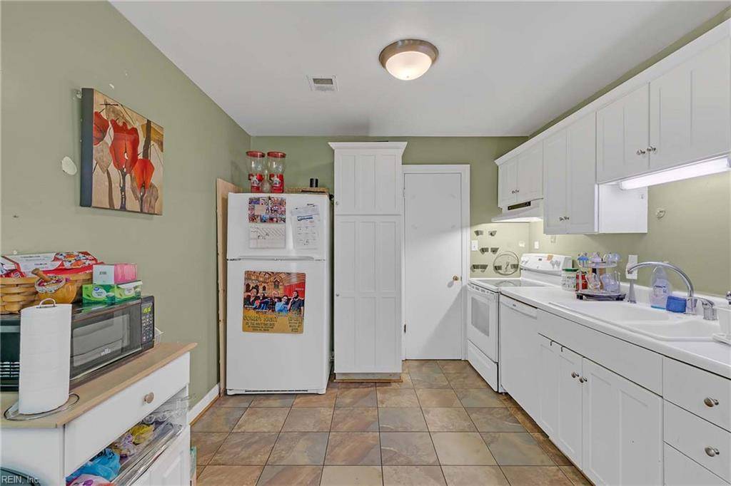 Newport News, VA 23607,149 Towne Square DR