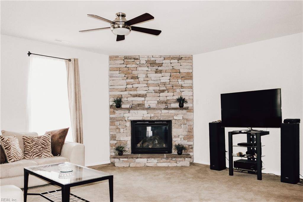 Gloucester, VA 23061,6223 Ruth DR