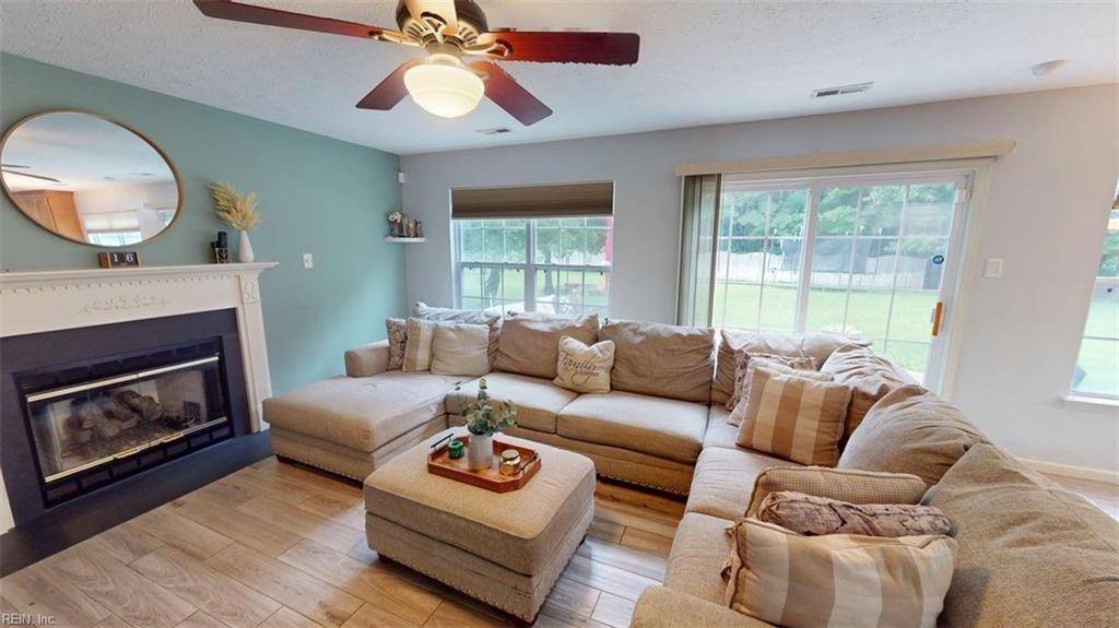 Yorktown, VA 23693,100 Pinyon PNES