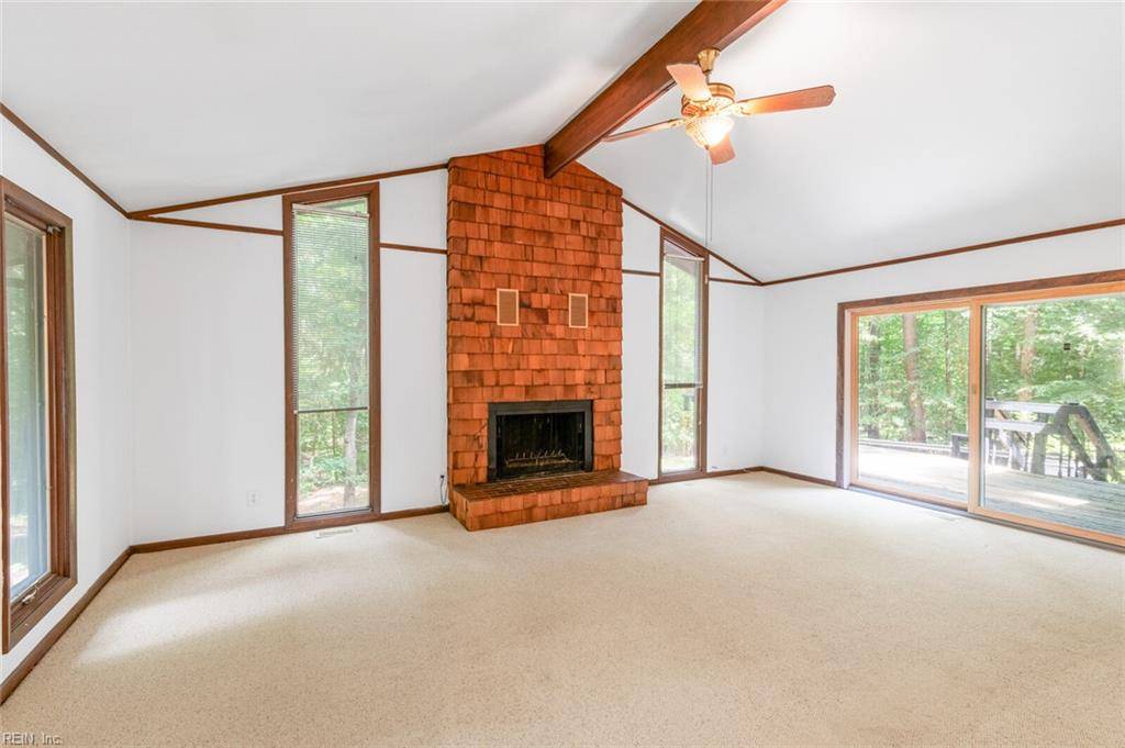 Williamsburg, VA 23188,304 Hempstead RD