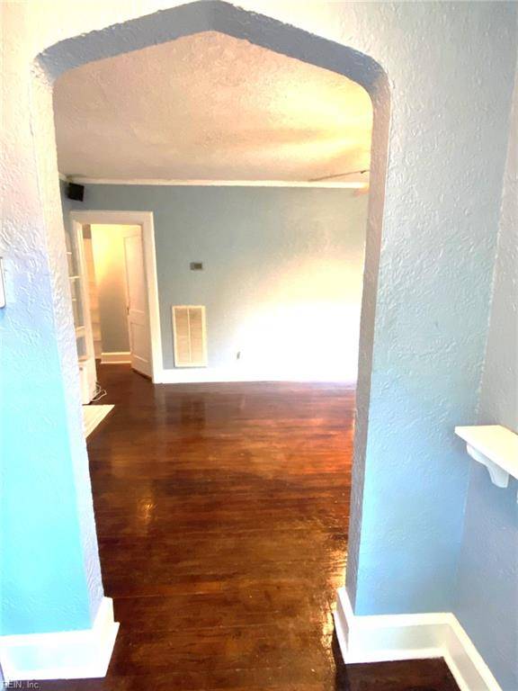 Norfolk, VA 23505,300 Burleigh AVE