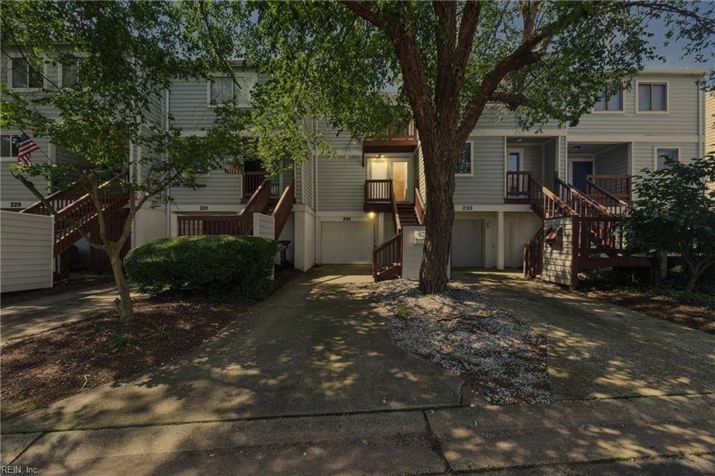 Hampton, VA 23669,233 Mill Point DR