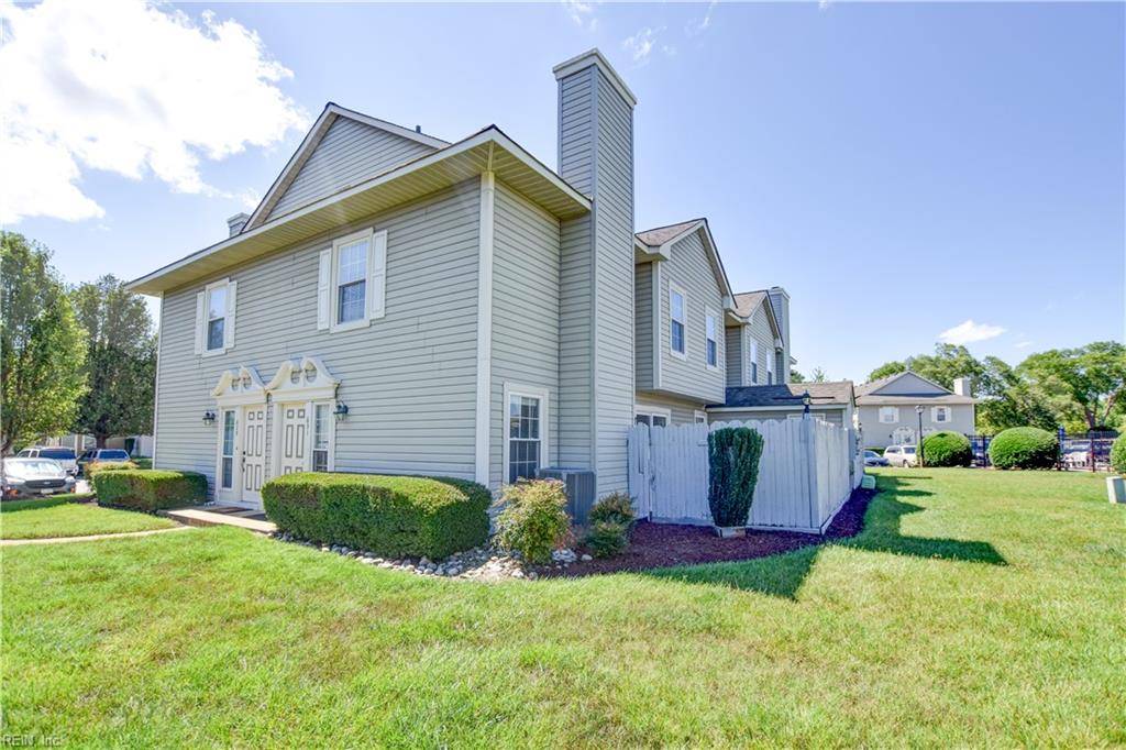 Chesapeake, VA 23320,631 Ridge CIR