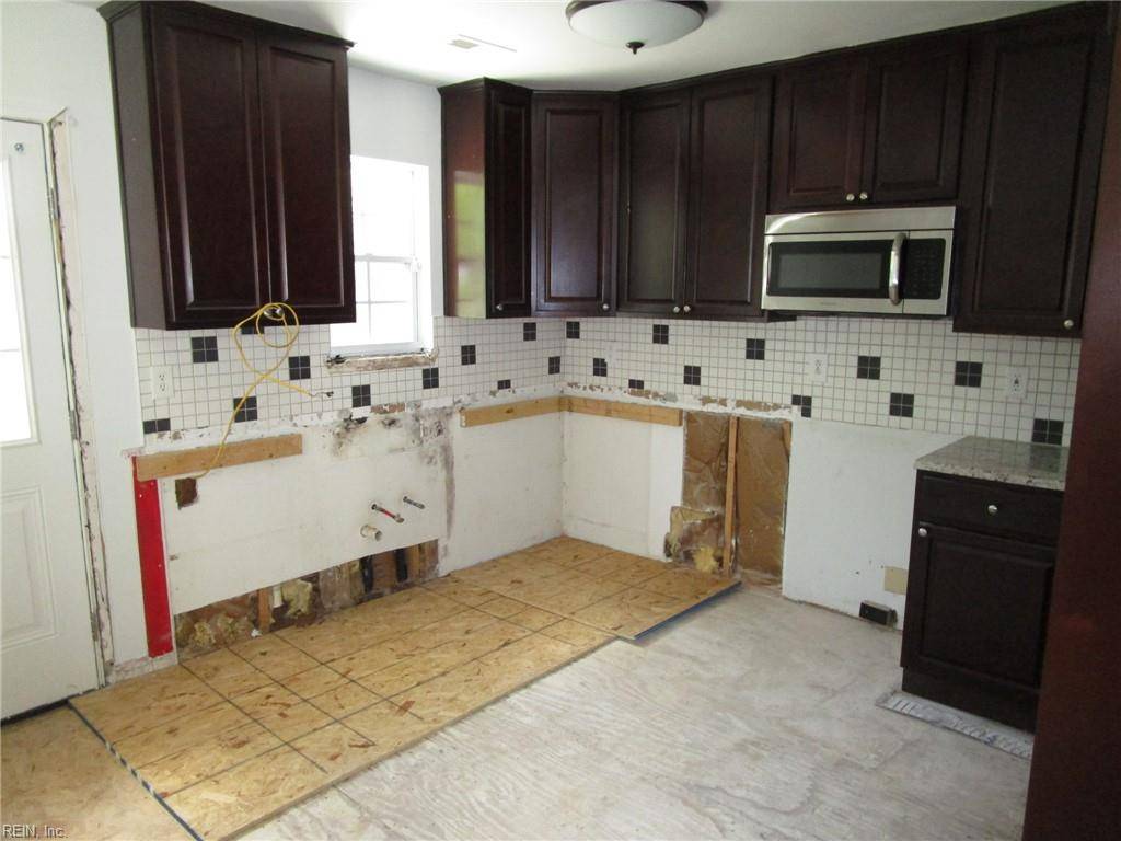 Chesapeake, VA 23324,1314 18th ST