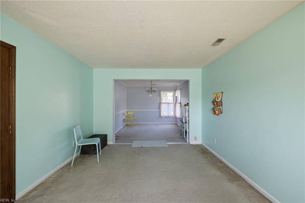 Virginia Beach, VA 23453,3909 Wilmington RD