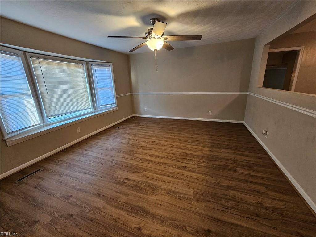 Chesapeake, VA 23321,721 Colony Manor RD