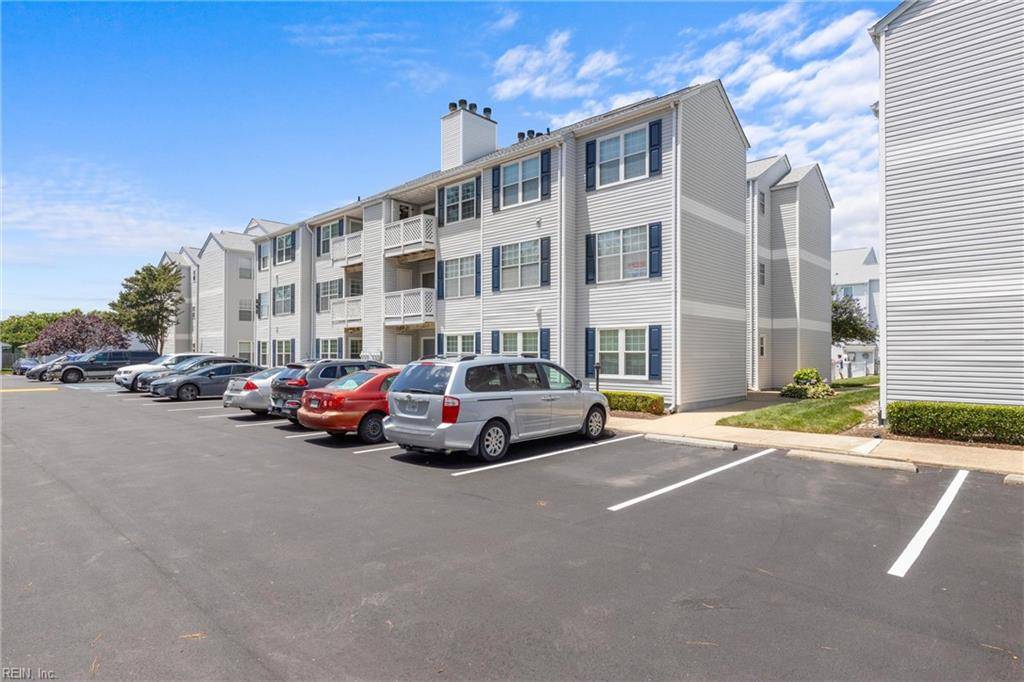 Virginia Beach, VA 23451,608 Shoreham Court CT #201