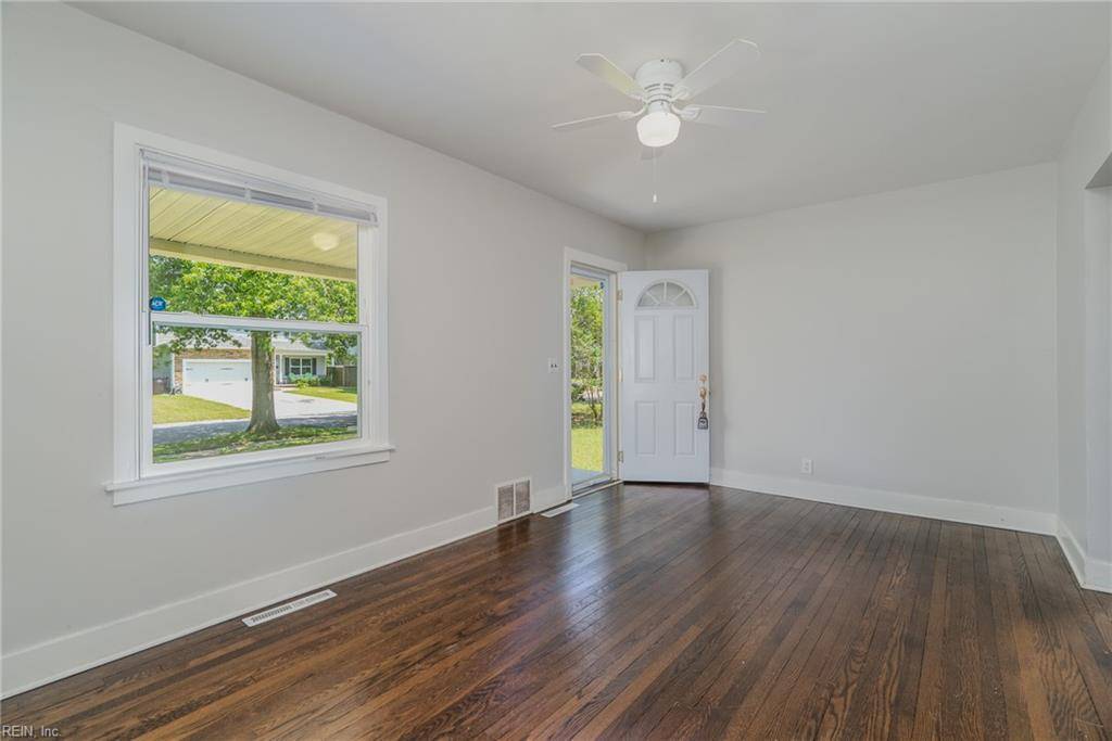 Chesapeake, VA 23325,708 Harway AVE