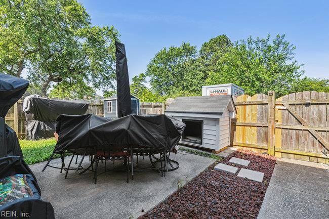 Virginia Beach, VA 23452,869 Club House RD #8