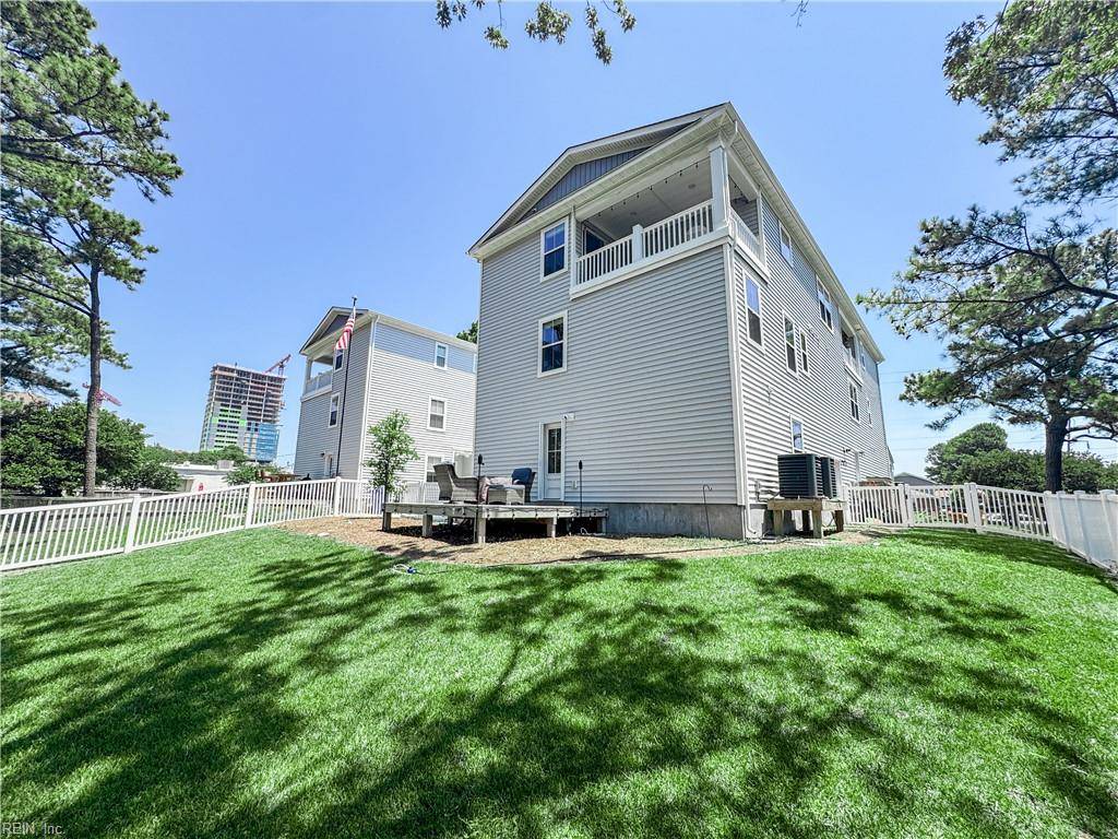 Virginia Beach, VA 23451,2245 Starfish RD #B