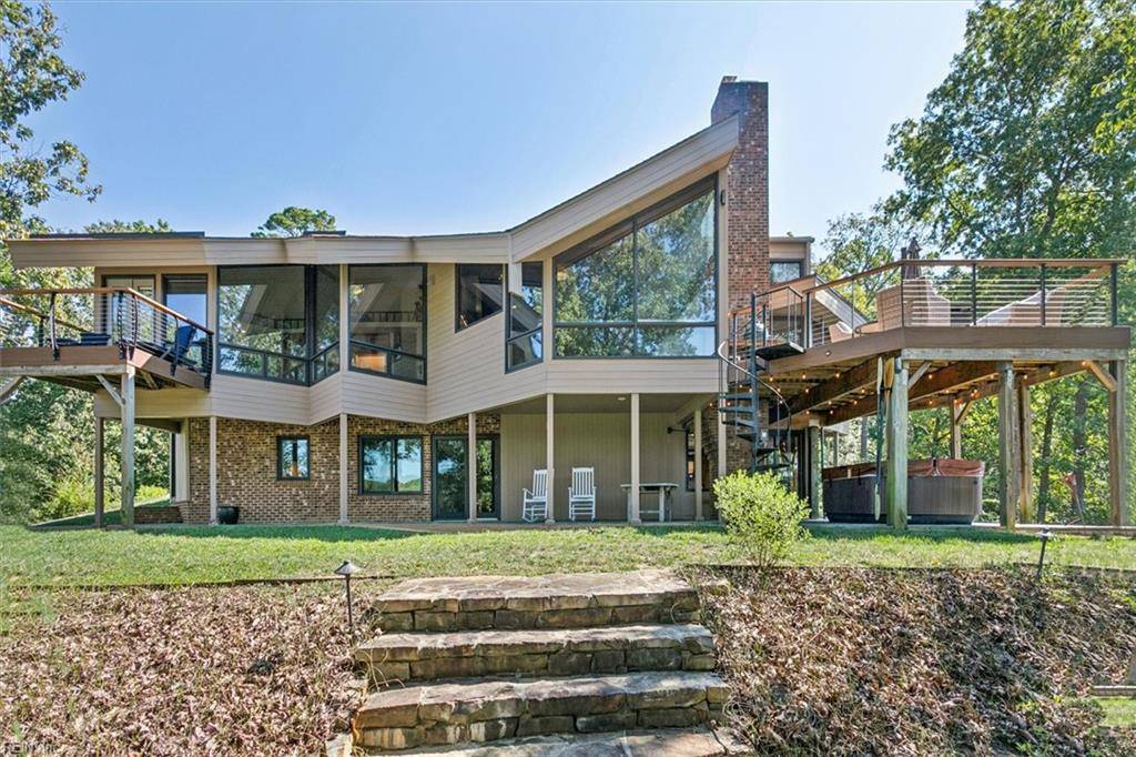 Williamsburg, VA 23185,114 Archers Hope RD