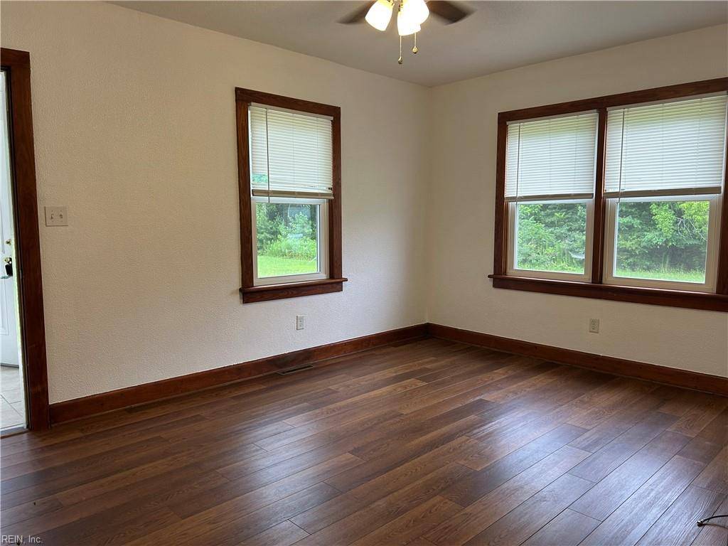 Smithfield, VA 23430,17293 Riddick RD