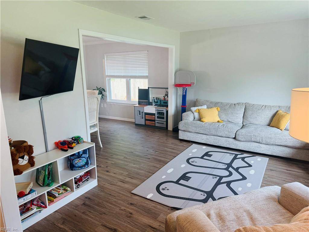 Virginia Beach, VA 23453,2569 Buyrn Circle CIR