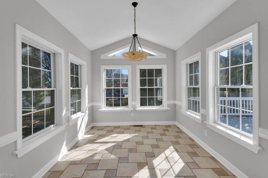 Suffolk, VA 23435,5300 S Bay Hill CT