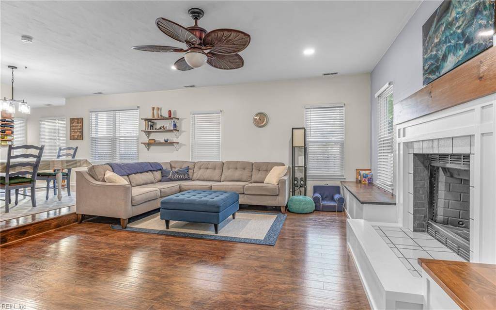 Norfolk, VA 23518,806 Brentwood DR