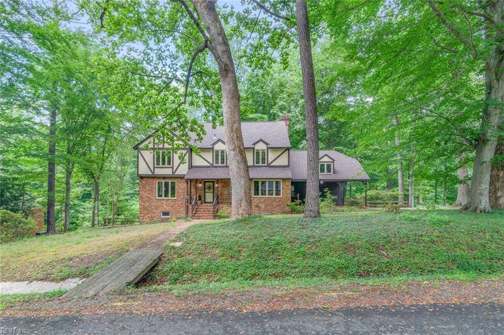 Williamsburg, VA 23185,117 Little John RD