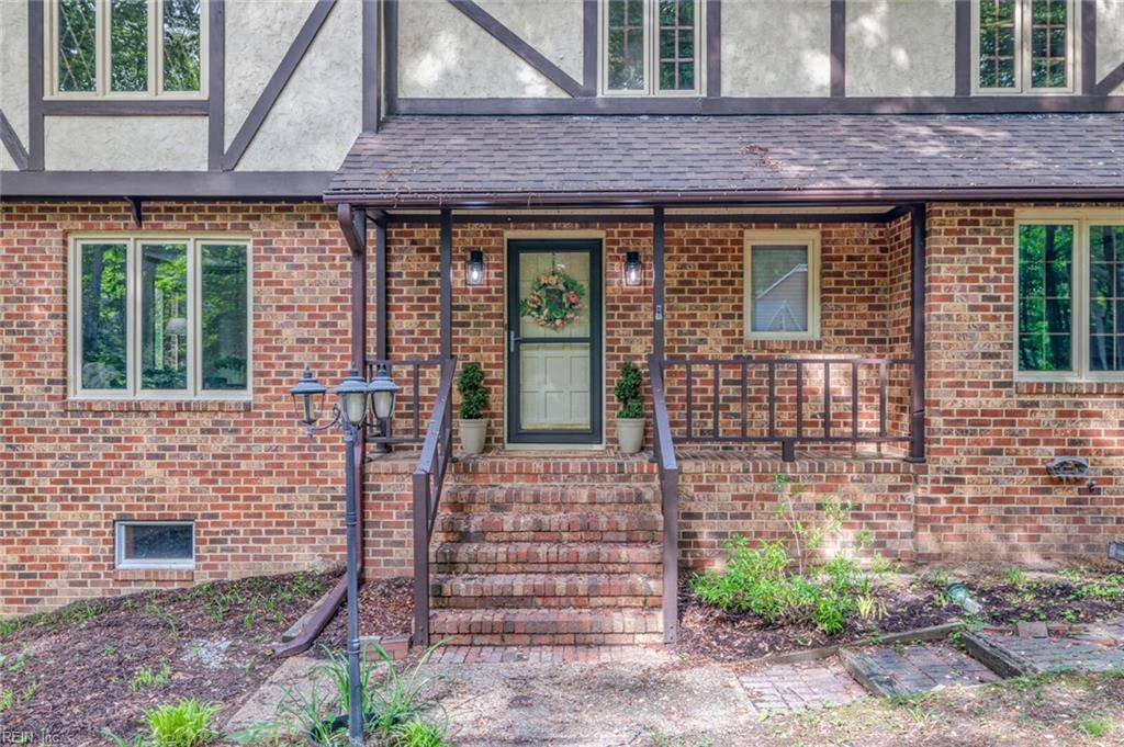 Williamsburg, VA 23185,117 Little John RD