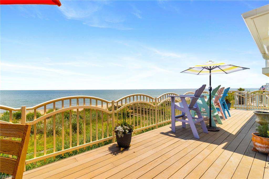 Hampton, VA 23664,38 Bay Front PL