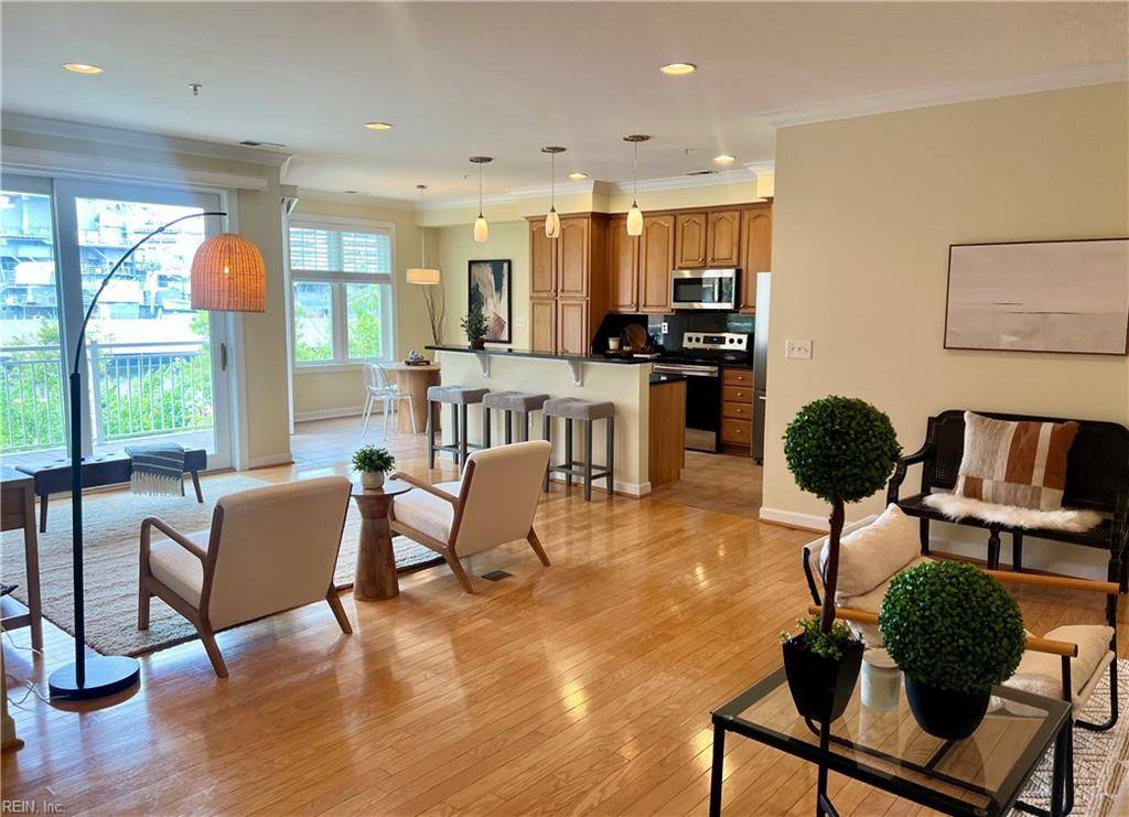 Norfolk, VA 23510,239 Duke ST #308