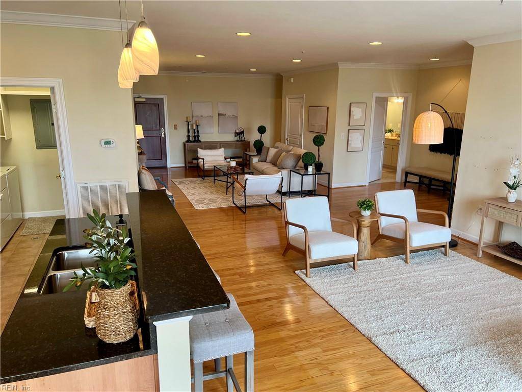Norfolk, VA 23510,239 Duke ST #308