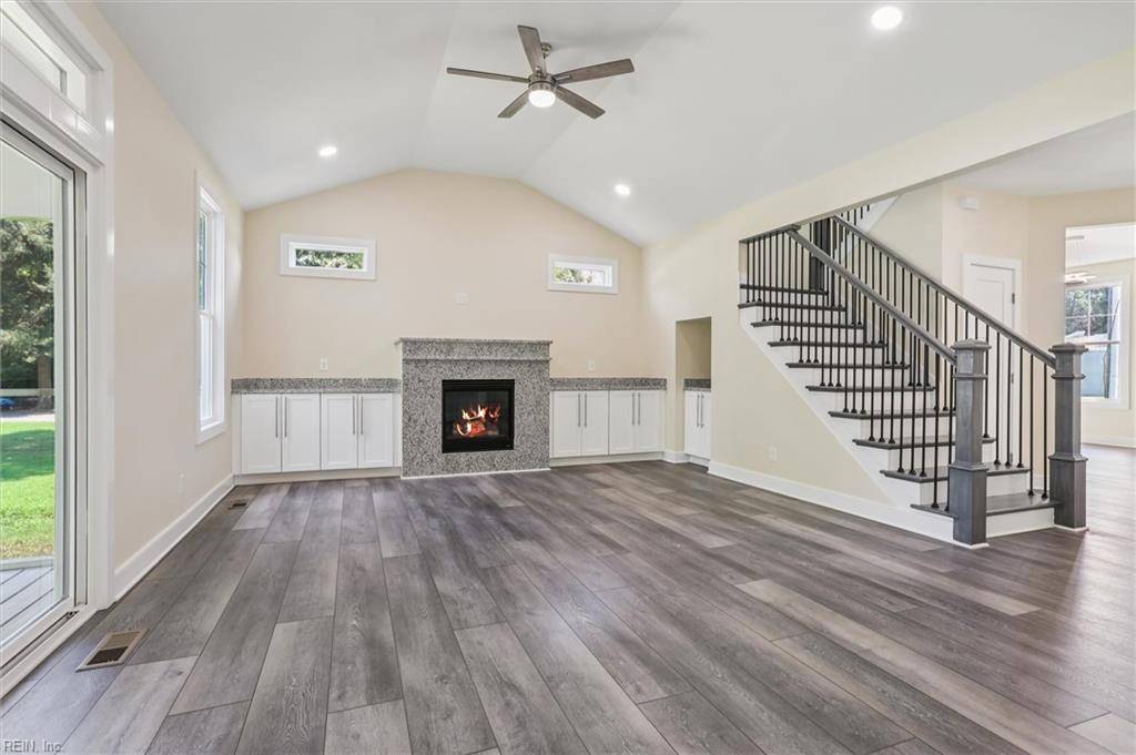 Poquoson, VA 23662,1020 Poquoson AVE #C