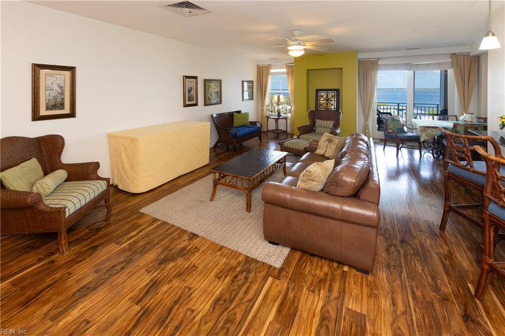 Virginia Beach, VA 23456,3700 Sandpiper RD #319A