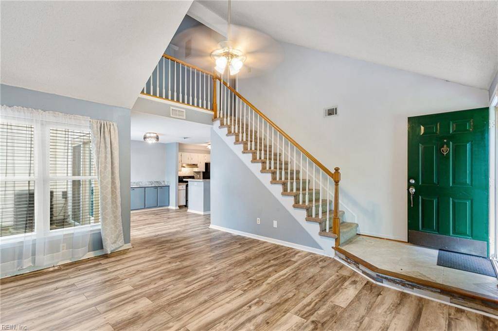 Hampton, VA 23666,212 Burman Wood DR