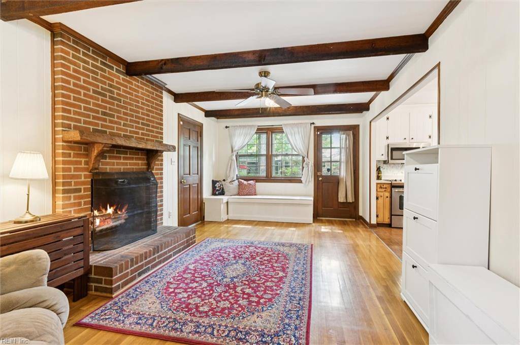 Newport News, VA 23608,925 Etna DR