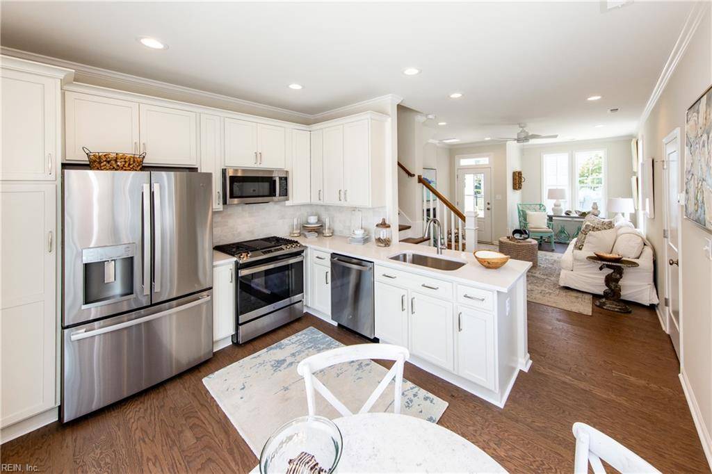 Virginia Beach, VA 23451,320 25th 1/2 ST