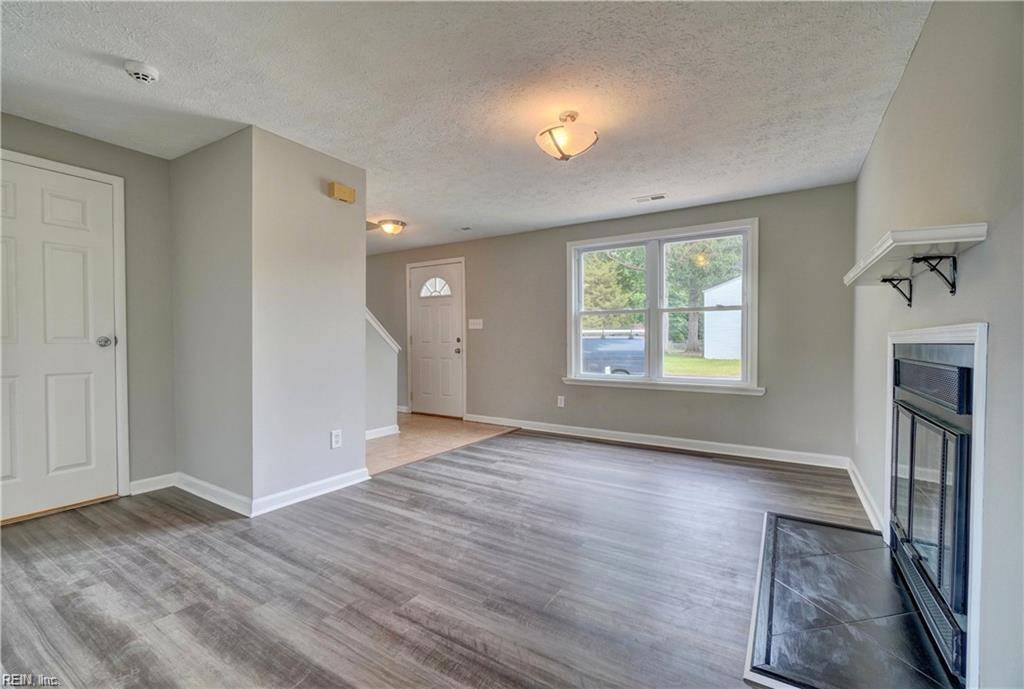 Newport News, VA 23601,913 Fluvanna RD