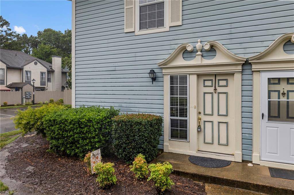 Virginia Beach, VA 23462,301 Ferdinand CIR