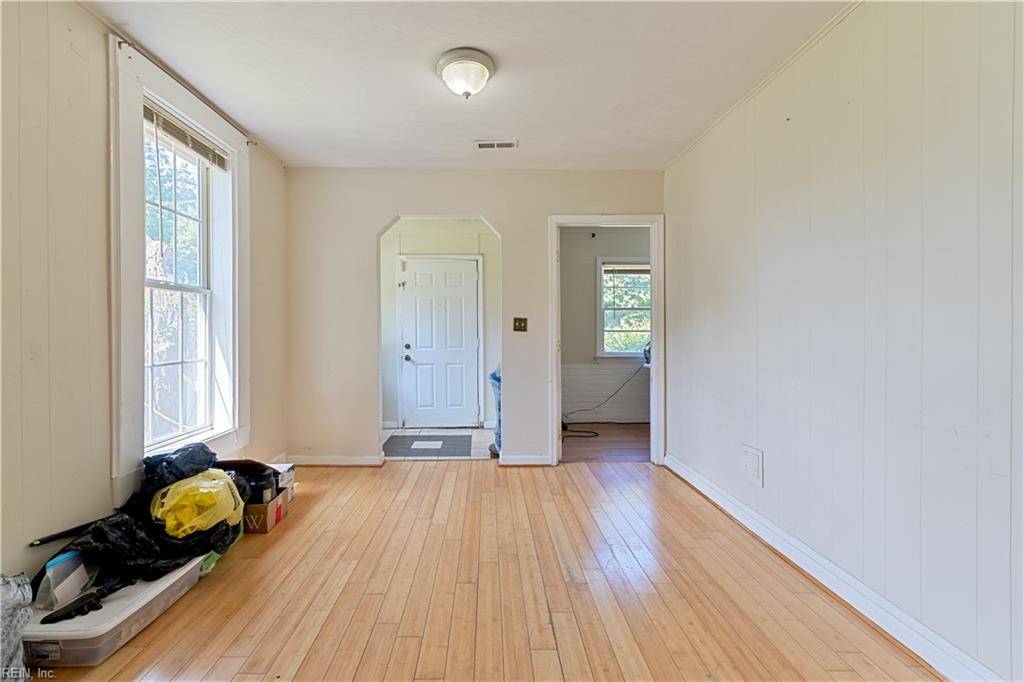 Norfolk, VA 23513,3300 Kansas AVE