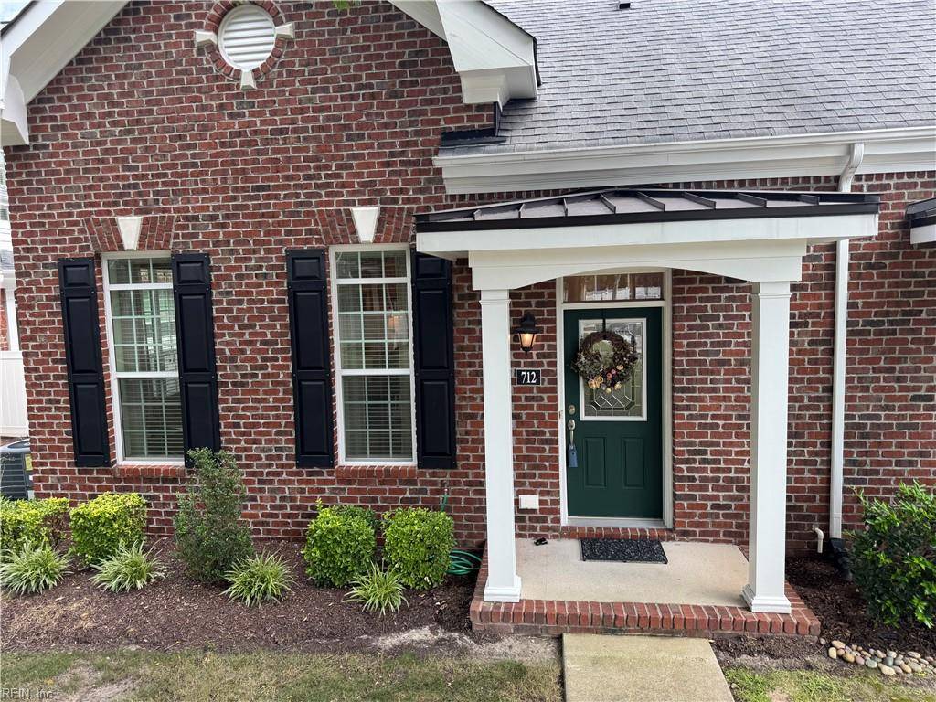 Chesapeake, VA 23320,712 Guildford MEWS