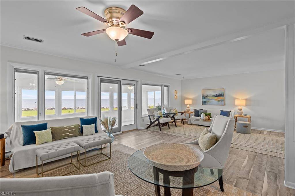 Seaford, VA 23696,103 York Point DR