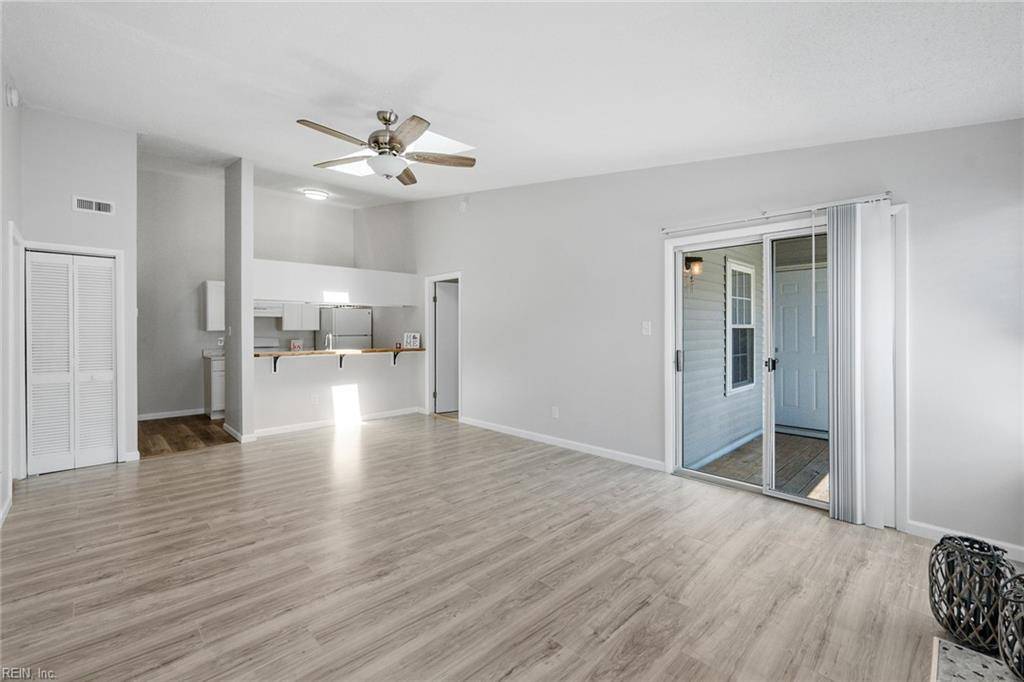 Virginia Beach, VA 23462,515 Peak CT
