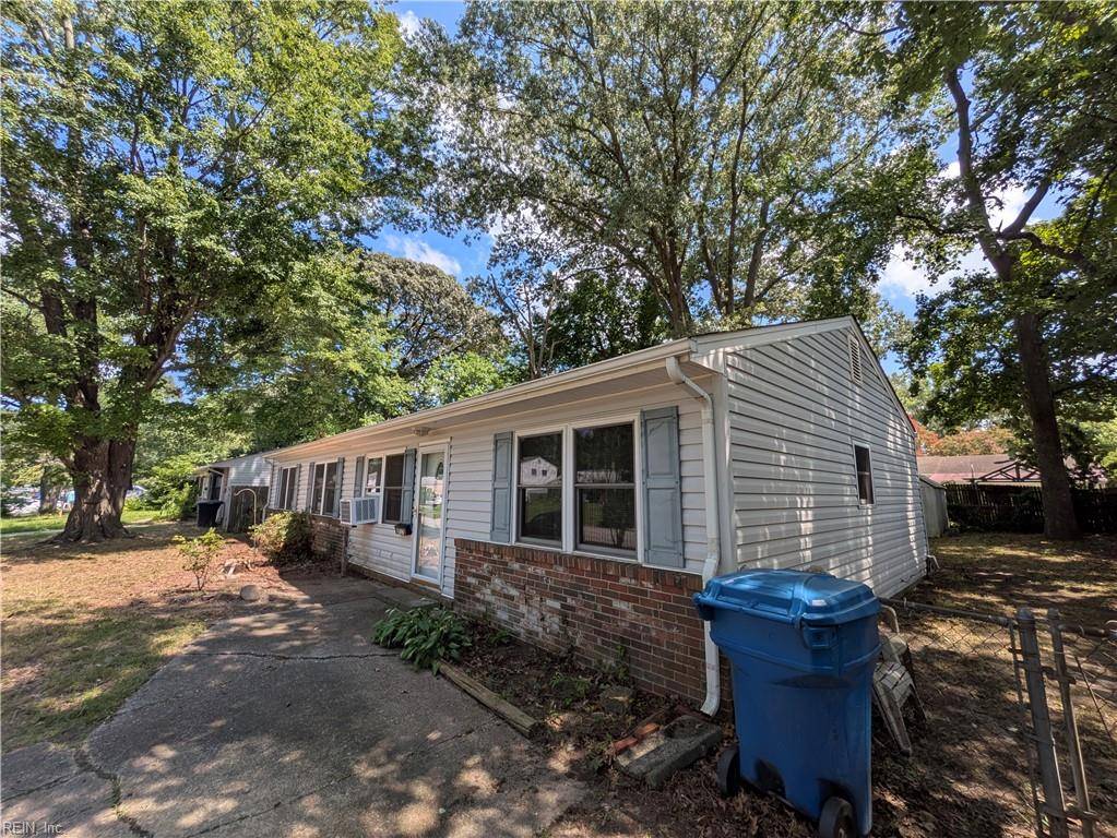 Virginia Beach, VA 23452,3717 Starlighter DR