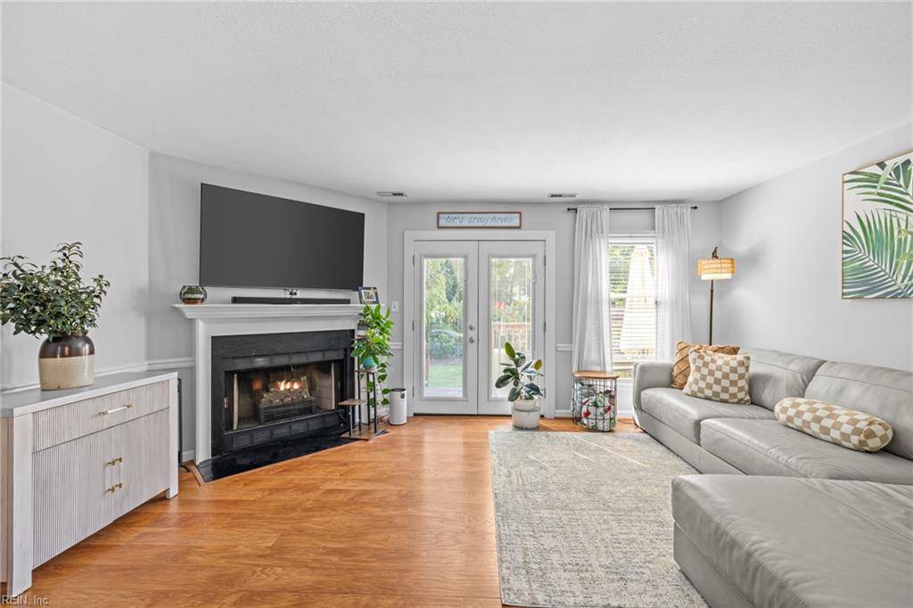 Suffolk, VA 23434,117 River Point DR