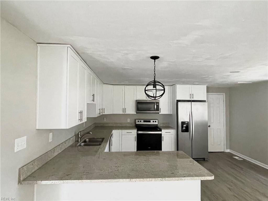Hampton, VA 23663,14 Ambrose LN