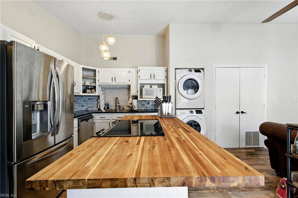 Norfolk, VA 23518,9706 7th Bay ST #503