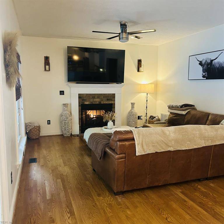 Williamsburg, VA 23188,4984 Westmoreland DR