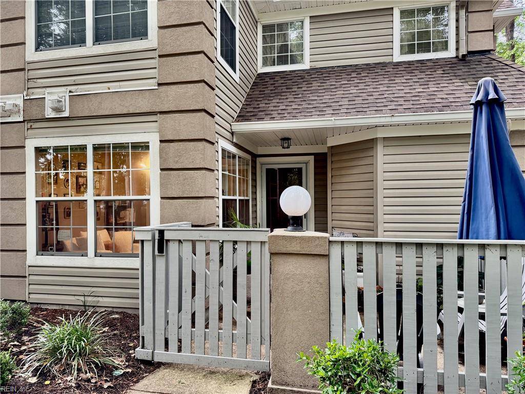 Chesapeake, VA 23320,345 Gainsborough SQ