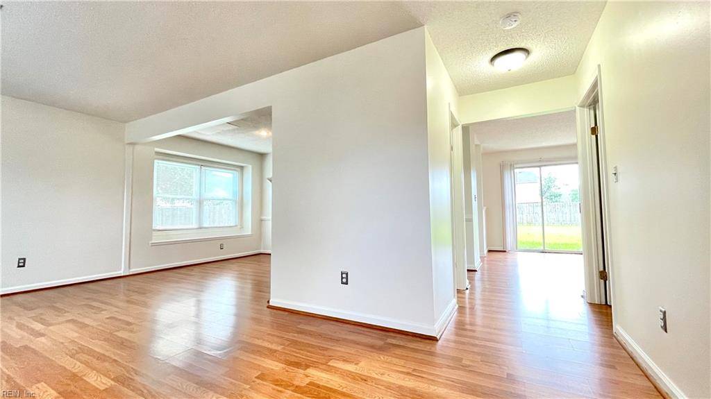Chesapeake, VA 23320,1311 Copper Stone CIR
