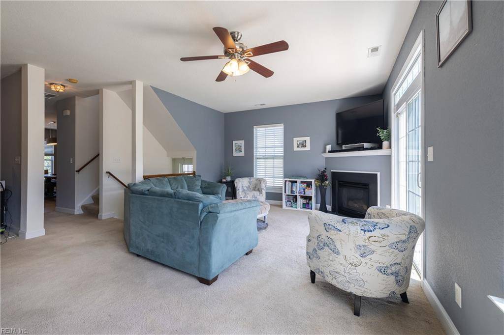 Virginia Beach, VA 23462,4557 Leamore Square RD #221