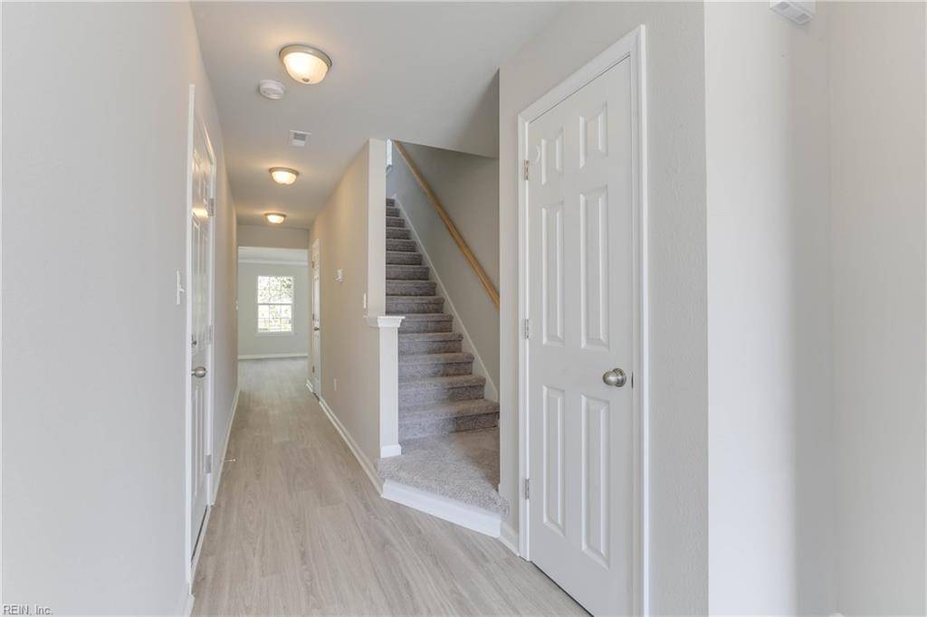 Suffolk, VA 23434,302 N Capital ST